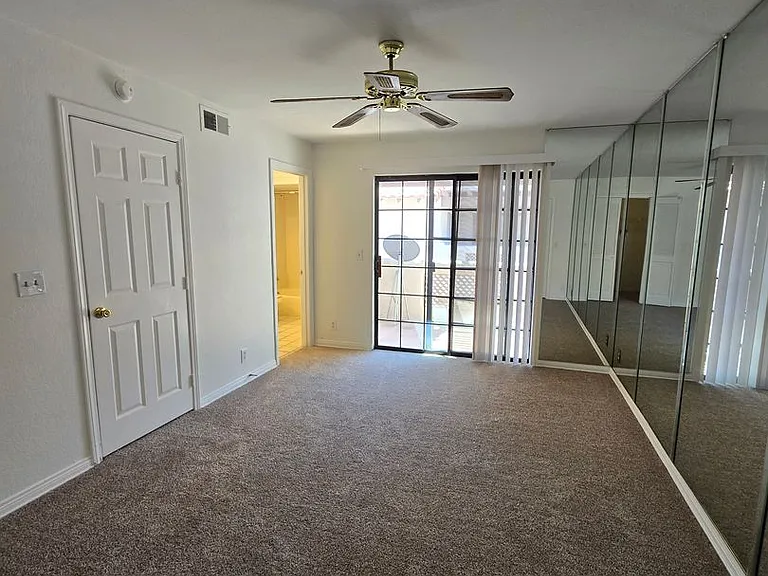 1421 Santa Margarita St #G — Photo 20