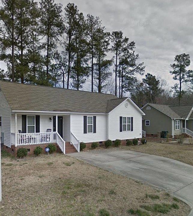 2nd image of 101 Quiet Refuge Ln
