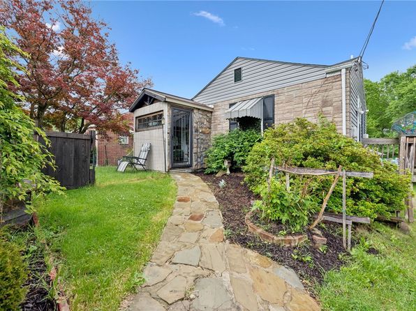 882 Locust Ave S