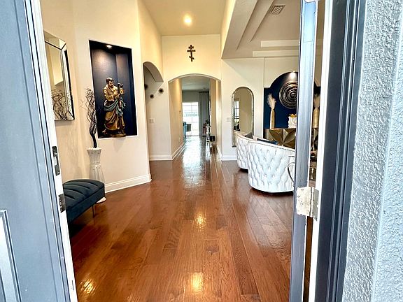 4th image of 3625 Diamond Falls Cir