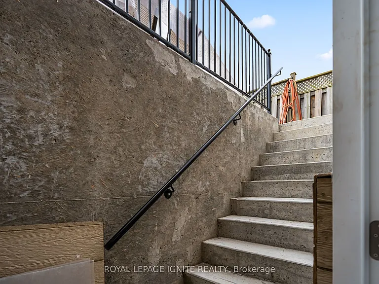 7 Vecchia St #BASEMENT — Photo 10