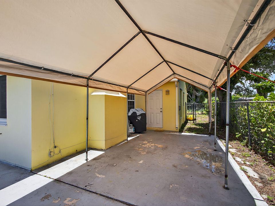 1st image of 2353 Fairway Drive