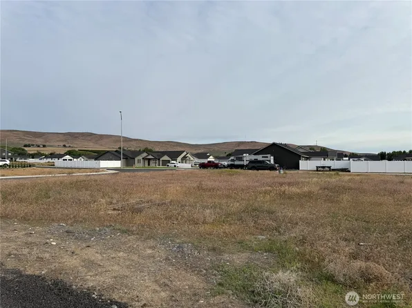 88 Sunwest Drive, Ephrata, WA 98823