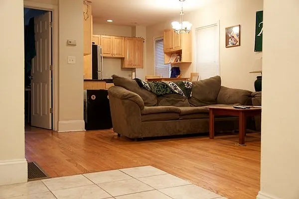 4 bed, 1500 sqft, $4,895 — Photo 2