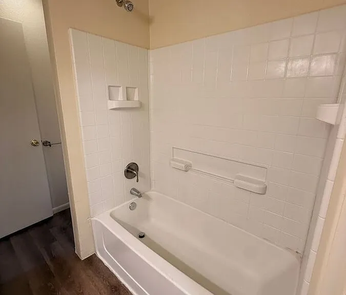 825 S River Dr — Photo 73