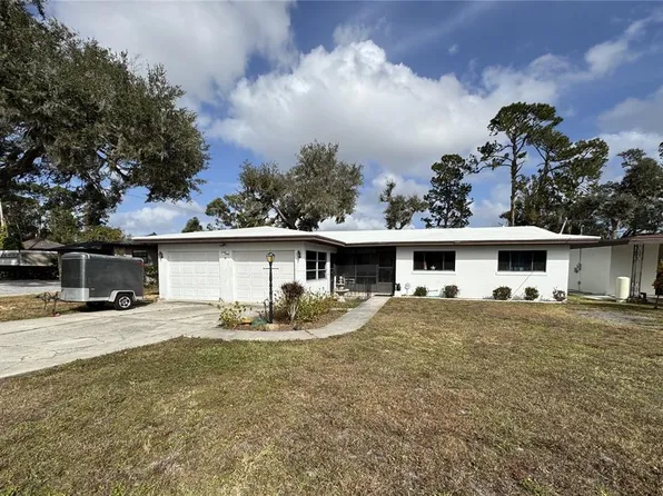 4060 Lake Marianna Dr, Winter Haven, FL 33881
