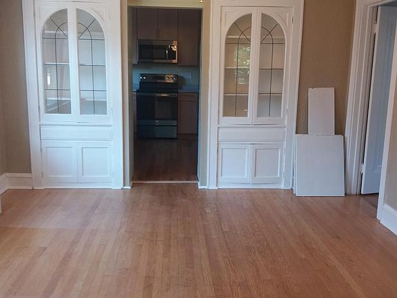 5th image of 4105 N Bartlett Ave