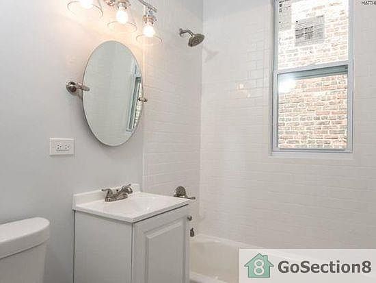 3rd image of 4840 W Van Buren St #2