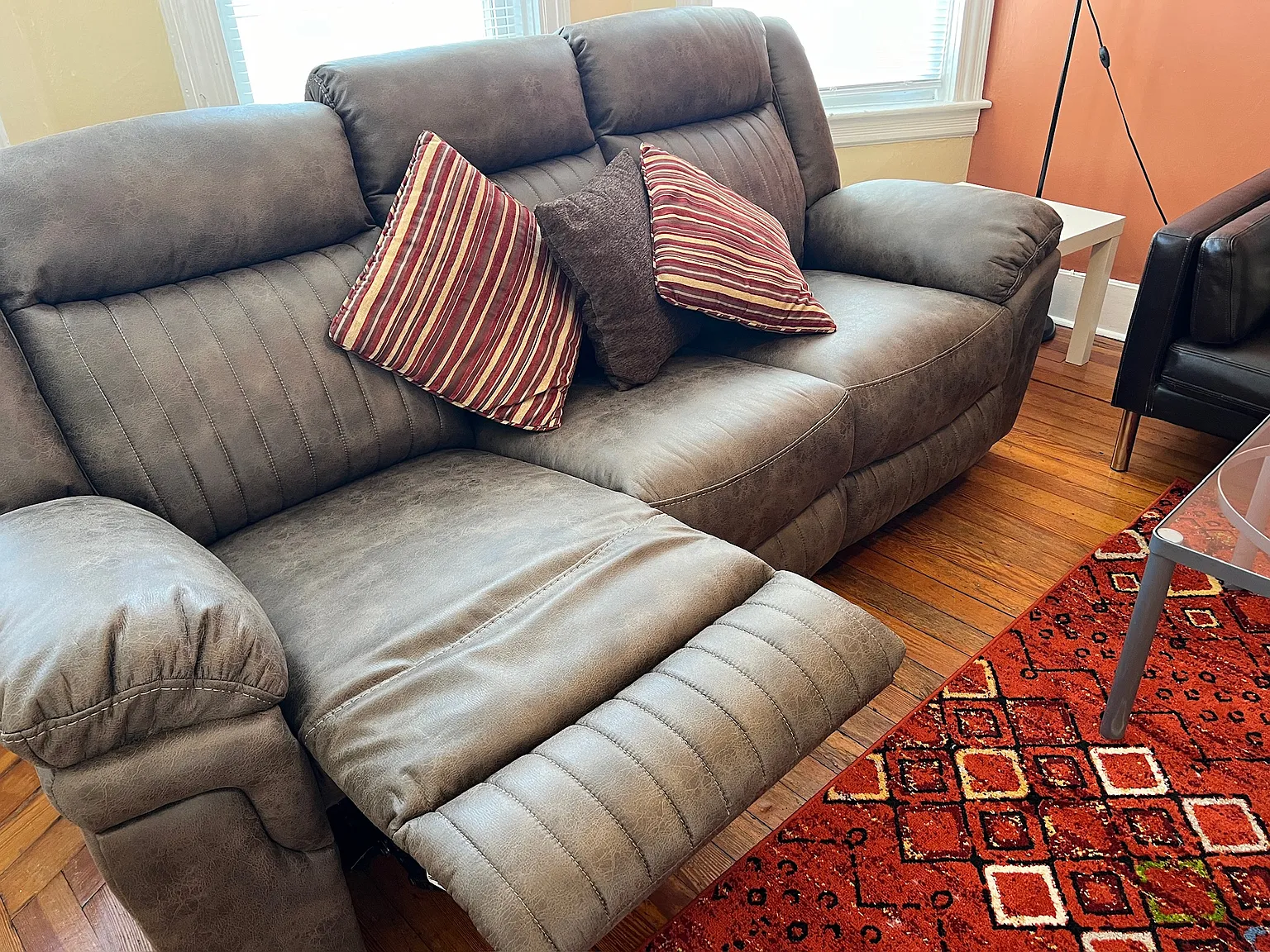 3 bed, $1,099 — Photo 4