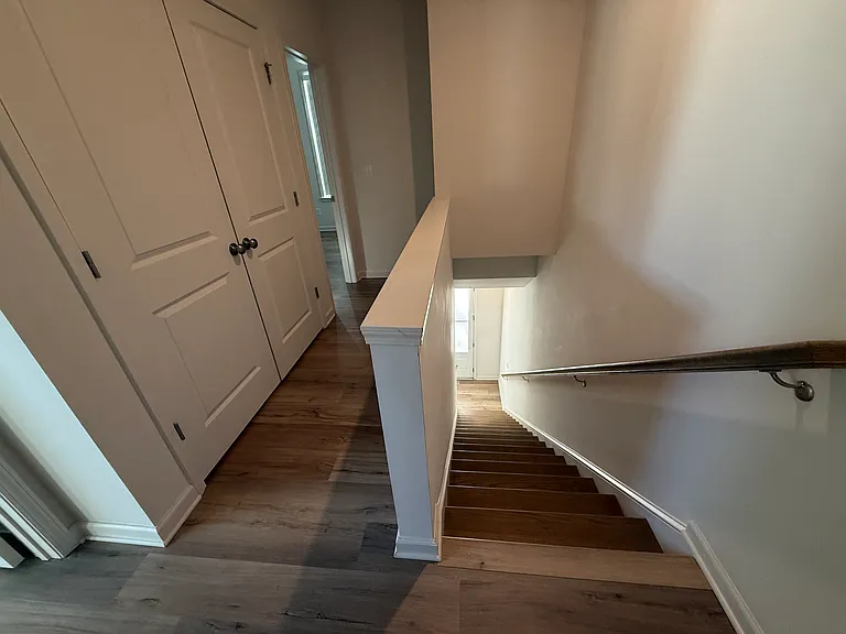 2nd floor landing