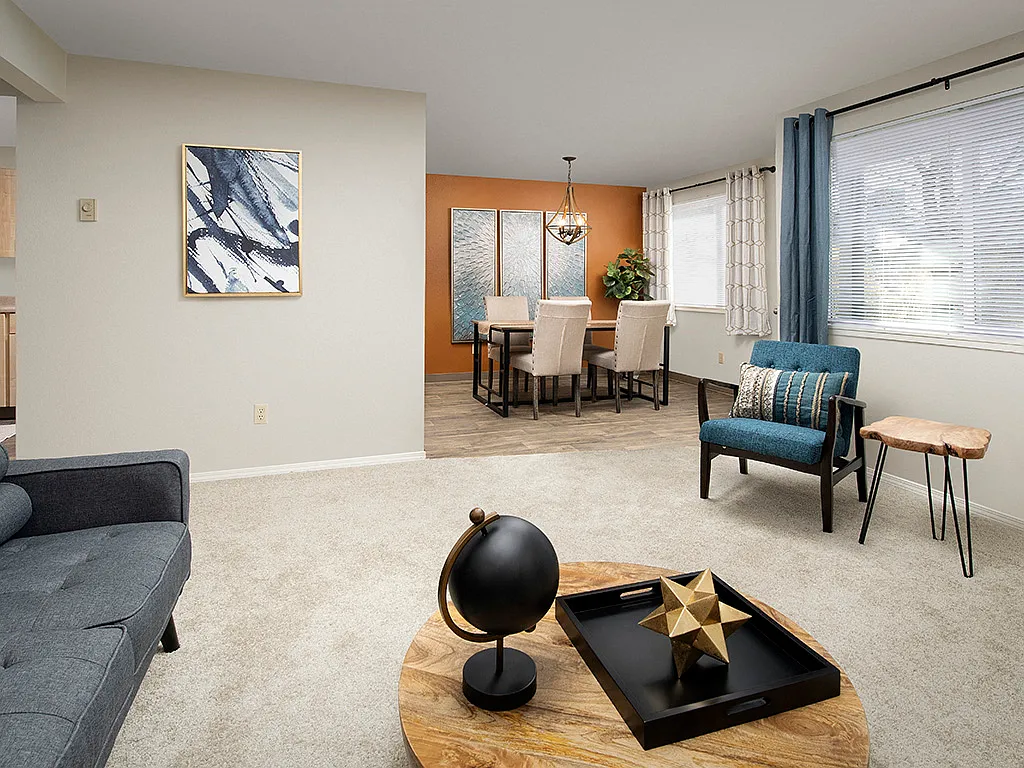 Creekside Apartments — Photo 4