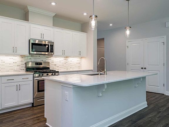 The Stonehurst - Kitchen