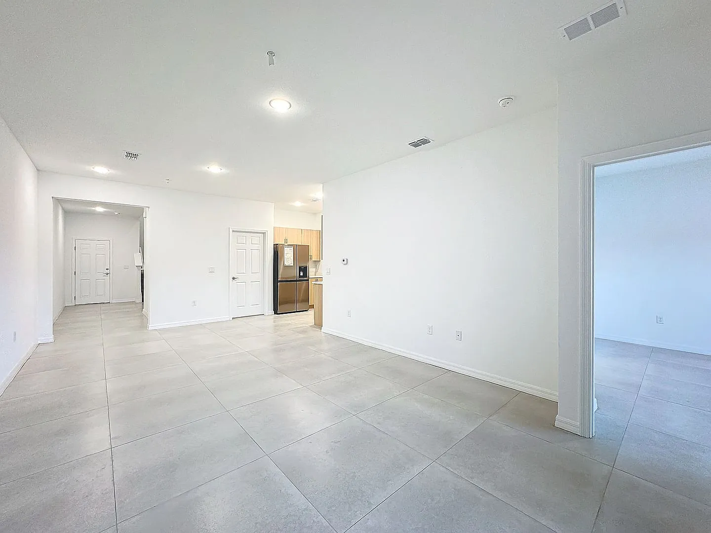 Welcome Home to 1711 Barton Town Circle, St. Cloud, FL! — Photo 2
