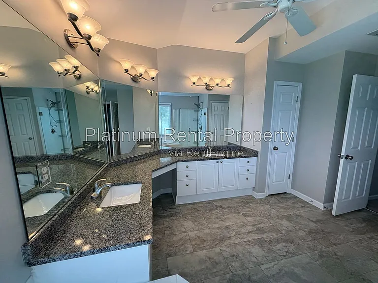2620 Gentry Walk Ct — Photo 31