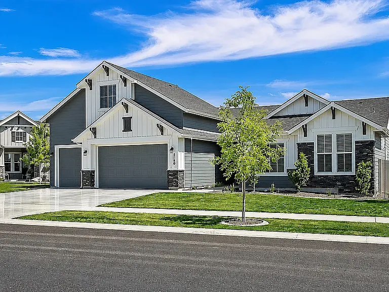 2140 S Woodsage Way — Photo 2
