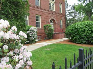 408 Lebanon St APT 4, Melrose, MA 02176