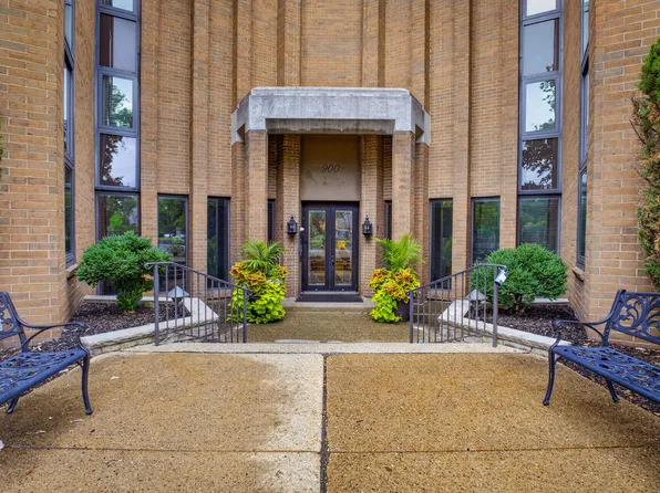 900 Washington Rd APT 212, Pittsburgh, PA 15228