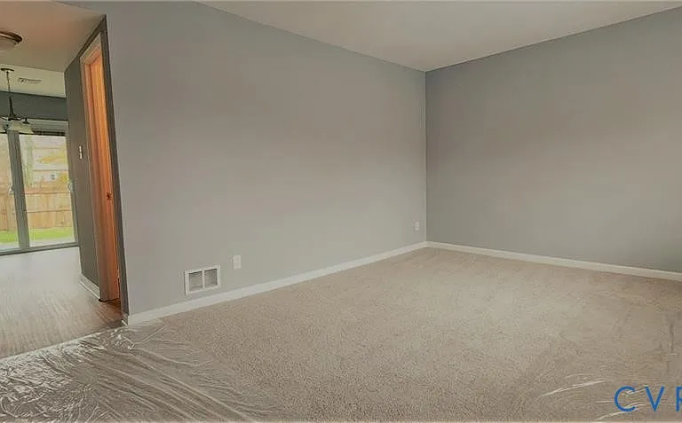 202 Newstead Dr — Photo 3