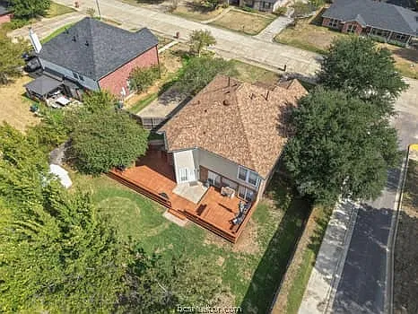 4 bed, 2.5 bath, 2972 sqft, $3,200 — Photo 3