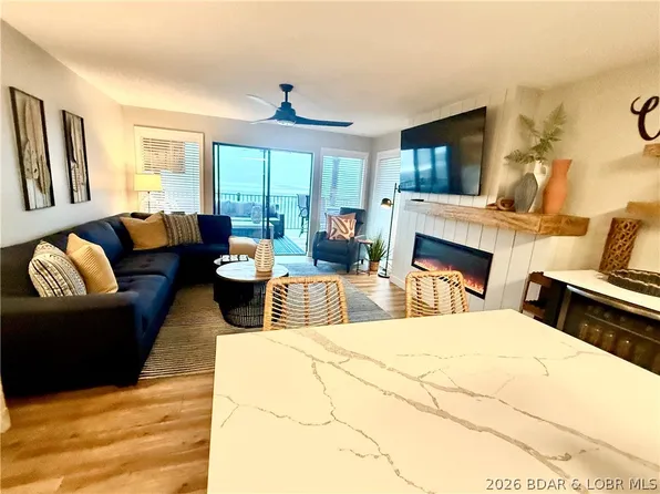 304 Southwood Shores Pl #2D, Lake Ozark, MO 65049