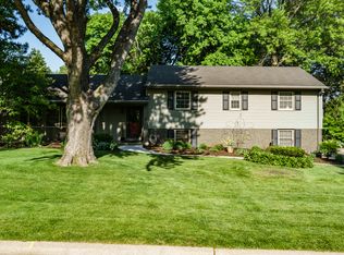 1855 S 110th St, Omaha, NE 68144