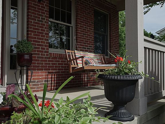 4th image of 149 Zackary Dr