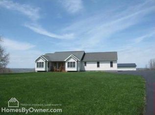 4053 Makyes Rd, Syracuse, NY 13215