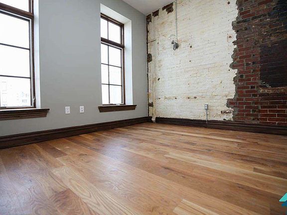 4th image of 57 Grand St #30B