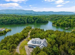 220 Very Old Barton Trl, Dandridge, TN 37725