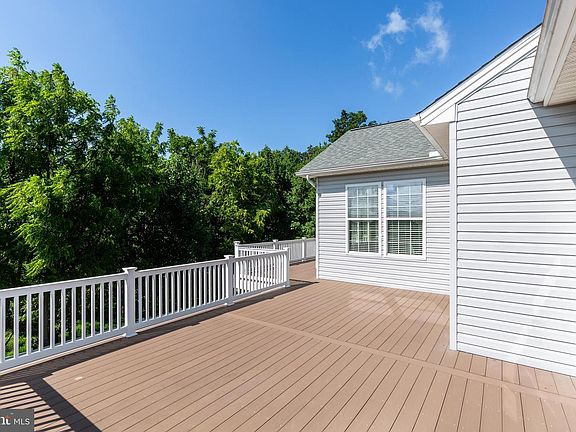3rd image of 2313 Nevada Dr