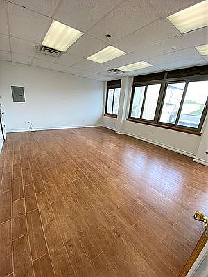 2nd image of 40-05 Broadway #2D