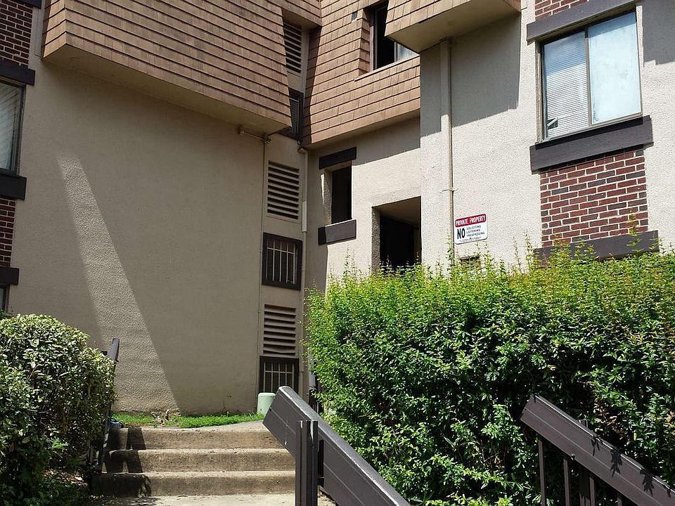 1st image of 3807 Laramie Pl APT C