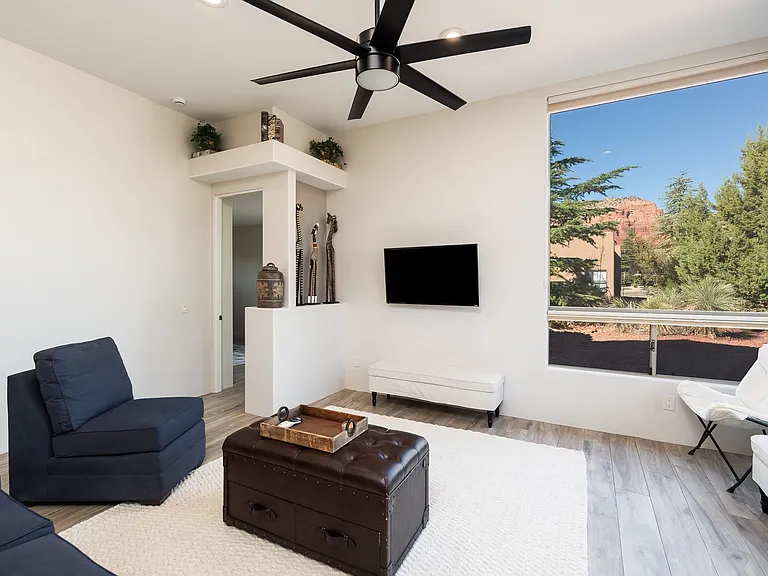 155 Quartz Dr — Photo 19