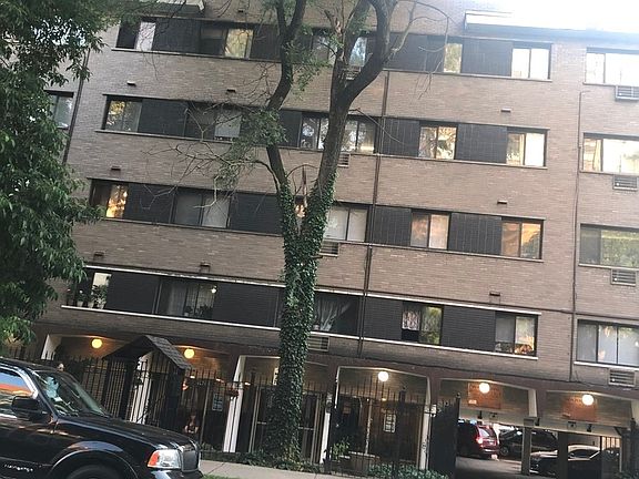 2nd image of 5420 N Kenmore Ave APT 306