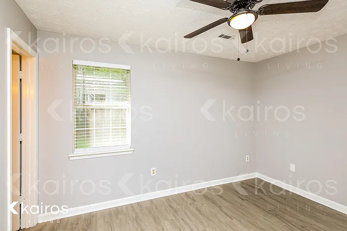 208 Deer Pkwy — Photo 12