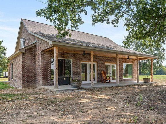 4th image of 155 Woodard Ln