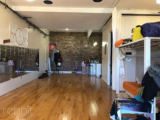 Rented by Rennit Inc. | media 15