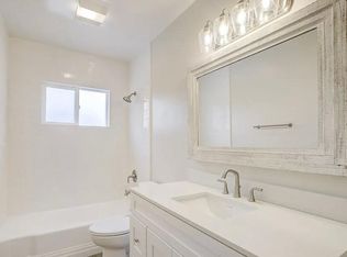 16732 Sunburst St, North Hills, CA 91343