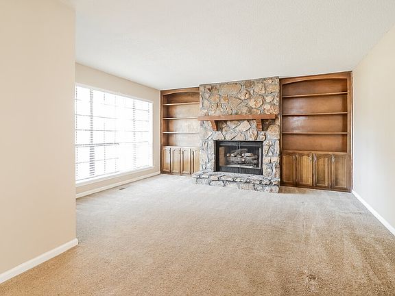 5th image of 935 Pine Hill Rd