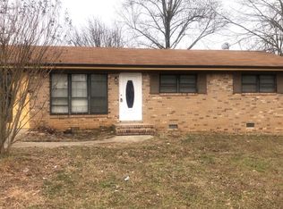 1028 Meadowbrook Ln NW, Conyers, GA 30012