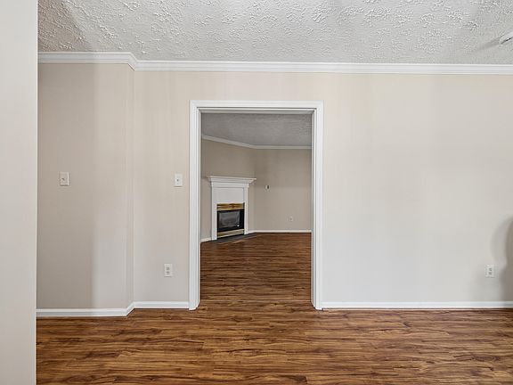 5th image of 116 Badger Cir