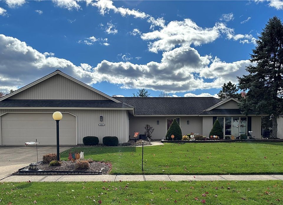 1st image of 32913 Woodstone Cir