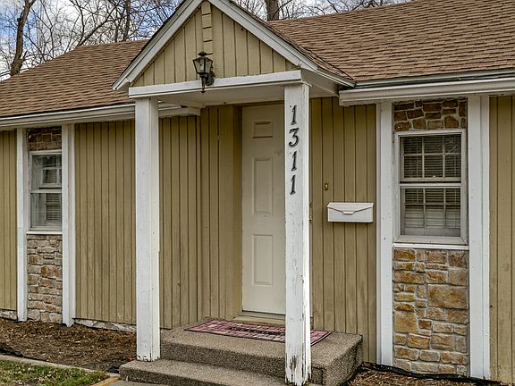 3rd image of 1311 S Pope Ave