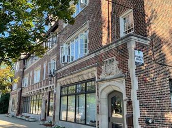 458 Winnetka Ave APT 211