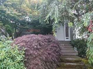 719 N 77th St, Seattle, WA 98103