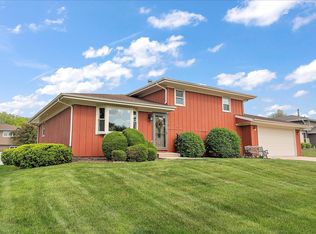 518 Rodney St, Lockport, IL 60441