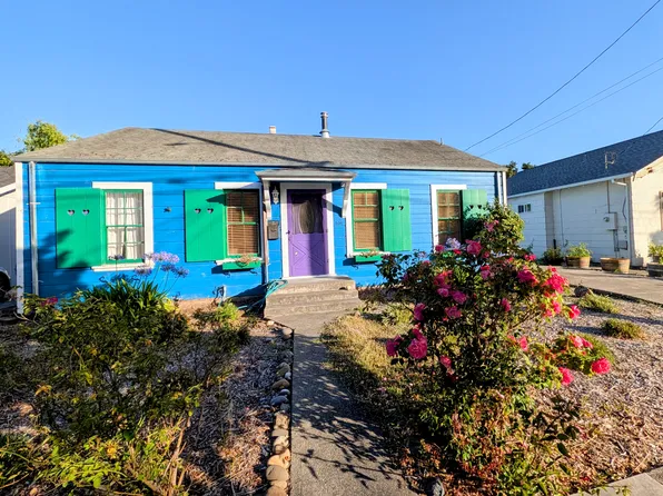 934 Bush St, Santa Rosa, CA 95404