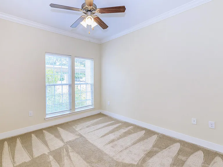 Arista Apartments — Photo 11