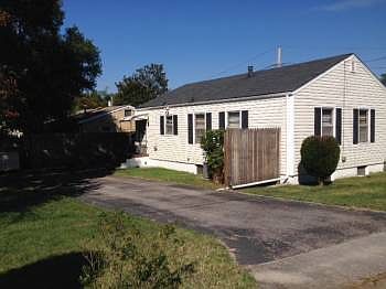 2nd image of 738 Crystal Dr