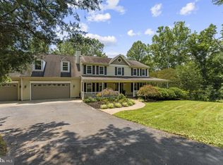 7154 Chesterfield Dr, Warrenton, VA 20187